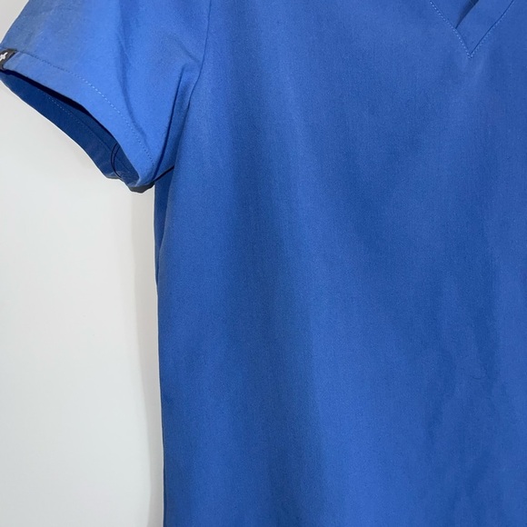 Figs Womens blue Scrub Top medium - Picture 4 of 9